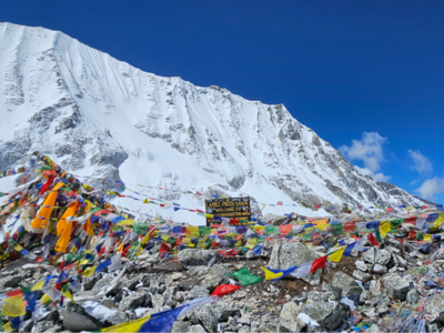 Larkya La Peak Climbing